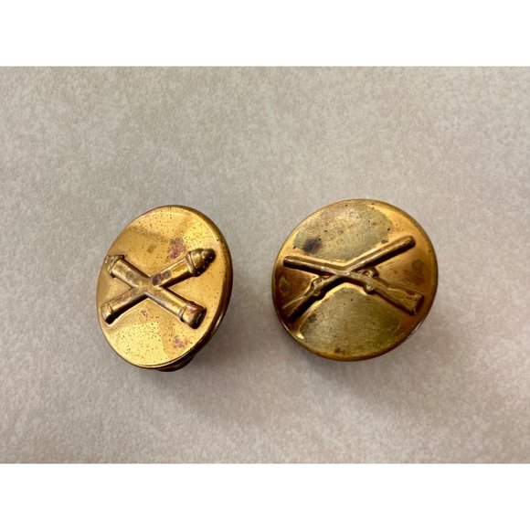 WWII Army enlisted Artillery Infantry brass discs collar pins tacks brooches - Picture 1 of 9